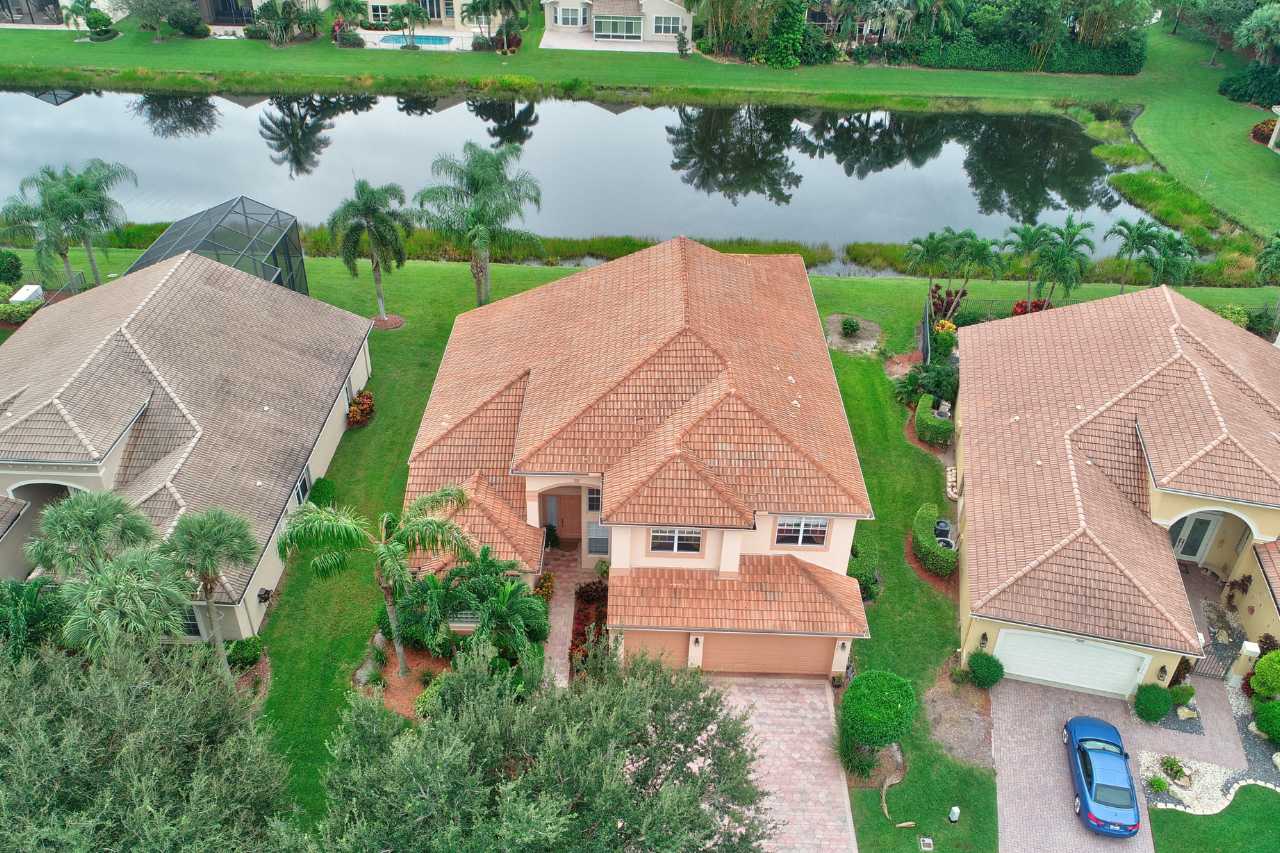 Sebastian Florida home with professional roofing services by ERS Construction